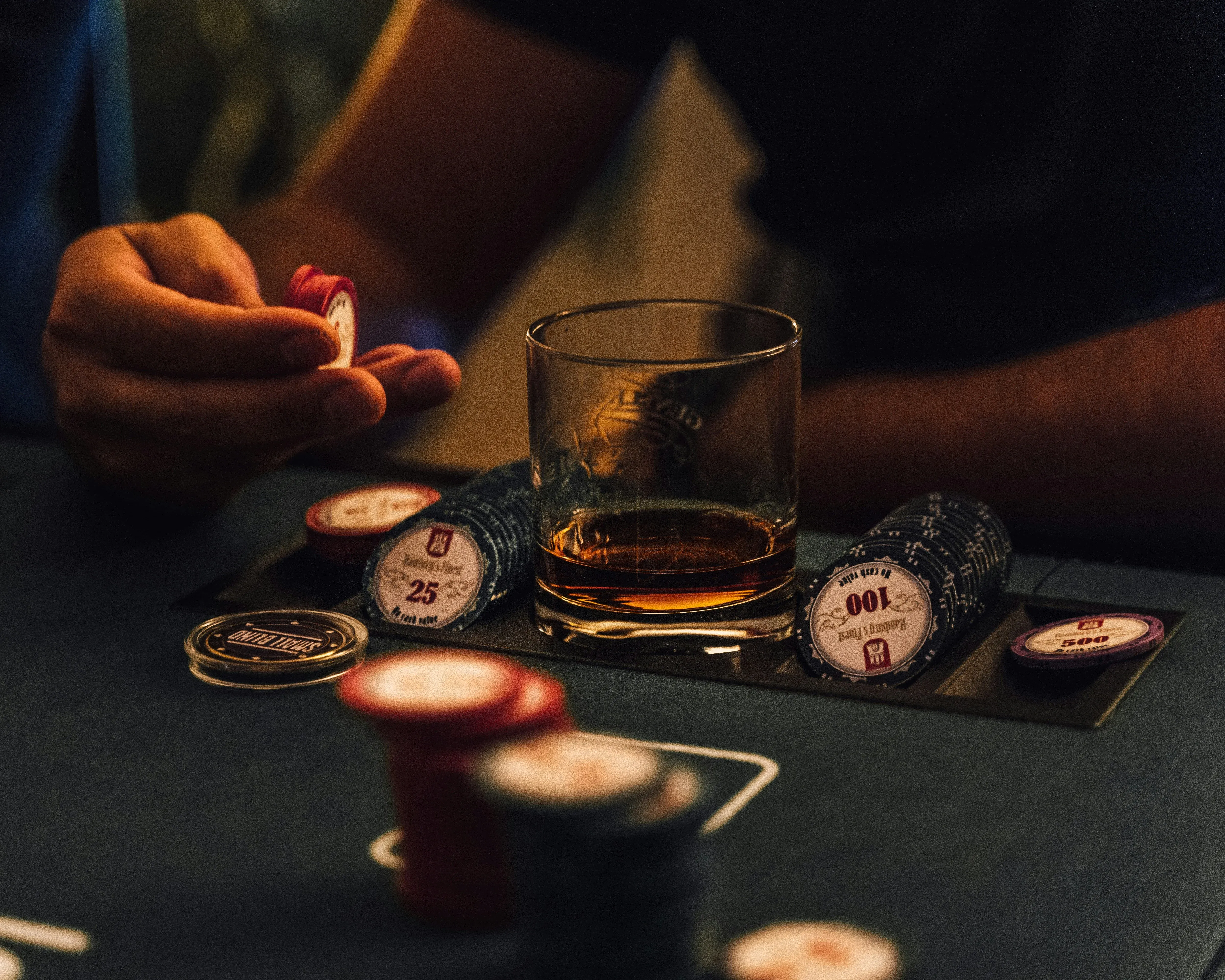 Ruleta y ambiente de casino